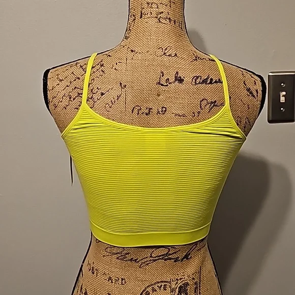 Nwt lime green sports bra - Picture 3 of 4